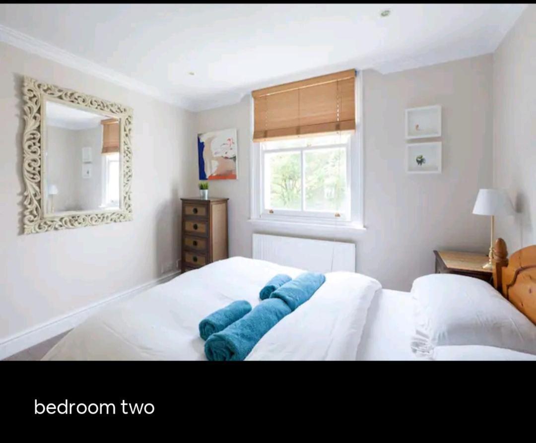 Boho Chic In Chelsea Apartment London Bagian luar foto